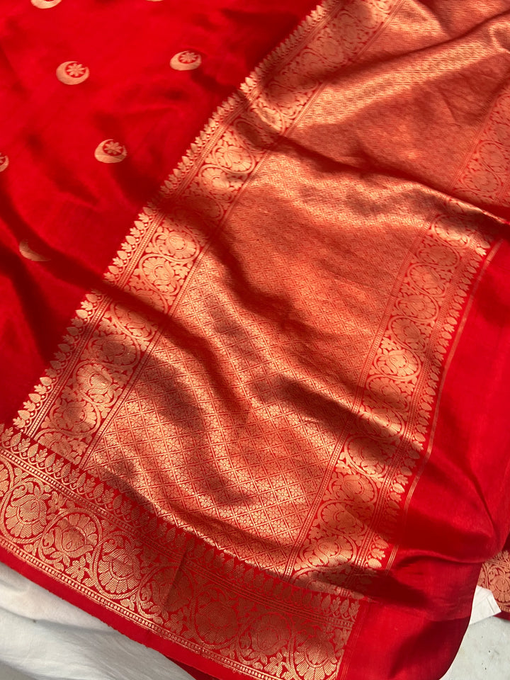 Red Pure Silk Banarasi Saree with Kadhwa Chand butis - AuraBenaras