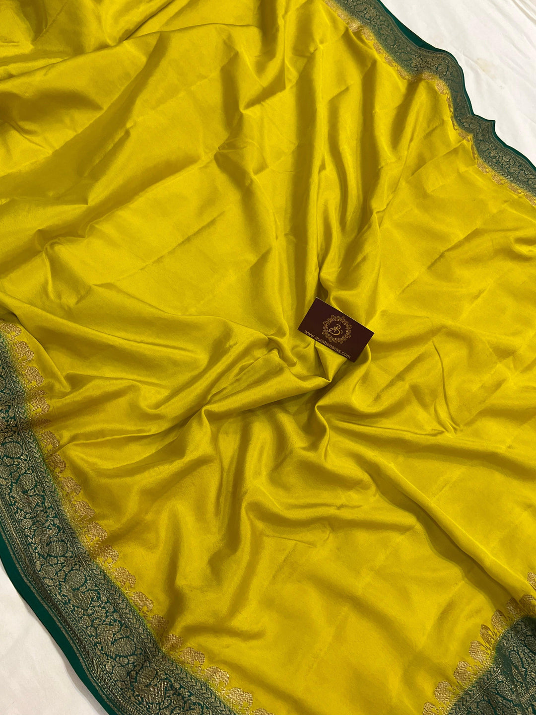 Neon Green Pure Banarasi Khaddi Crepe Silk Saree - Aura Benaras