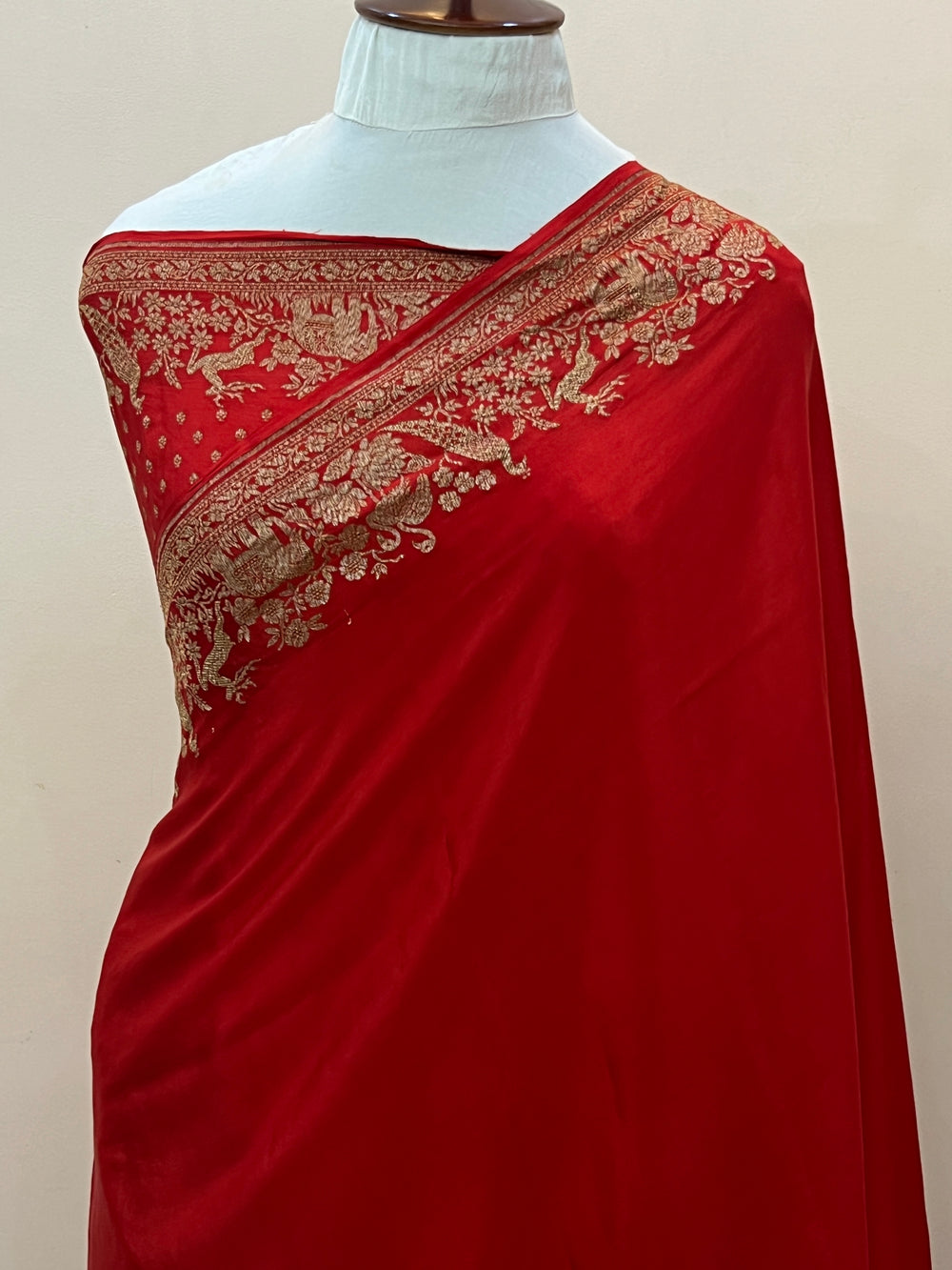 Red Pure Crepe Silk Handloom Banarasi Saree