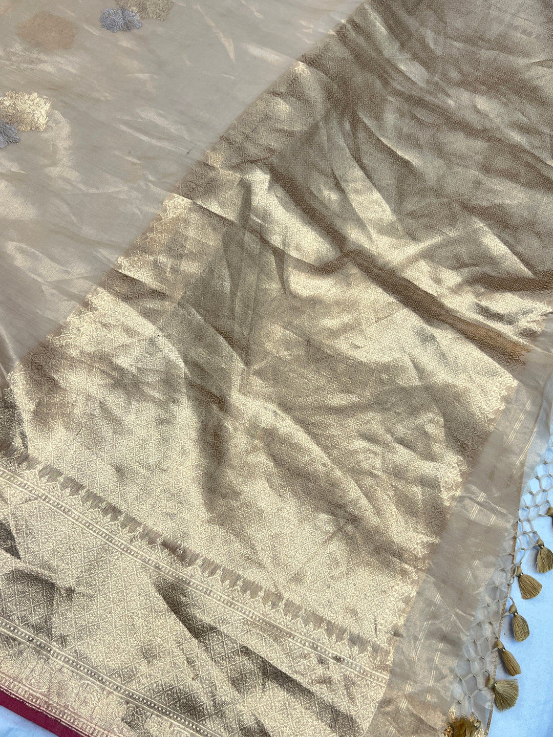 Golden Pure Banarasi Handloom Silk Saree - Aura Benaras