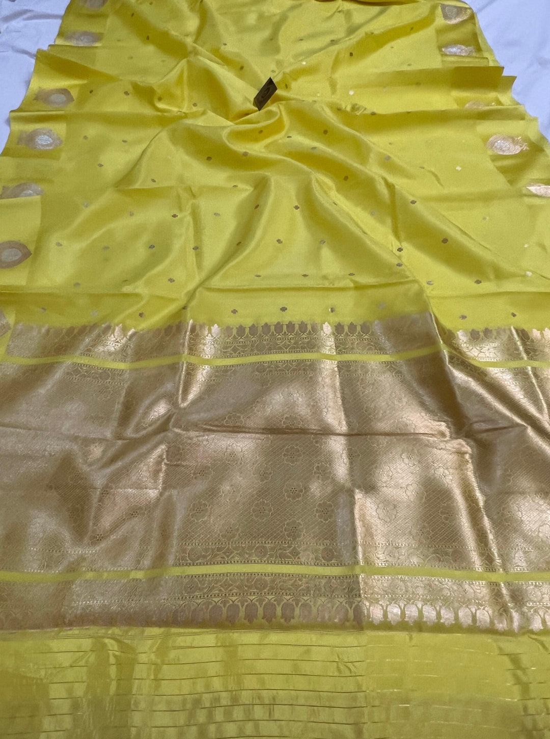 Lemon Yellow Pure Banarasi Handloom Silk Saree - Aura Benaras