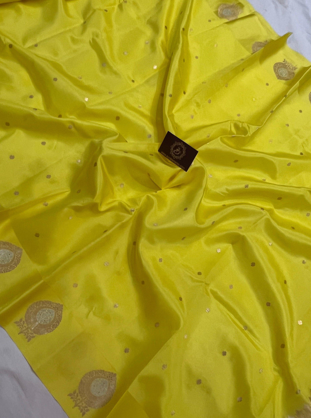 Lemon Yellow Pure Banarasi Handloom Silk Saree - Aura Benaras