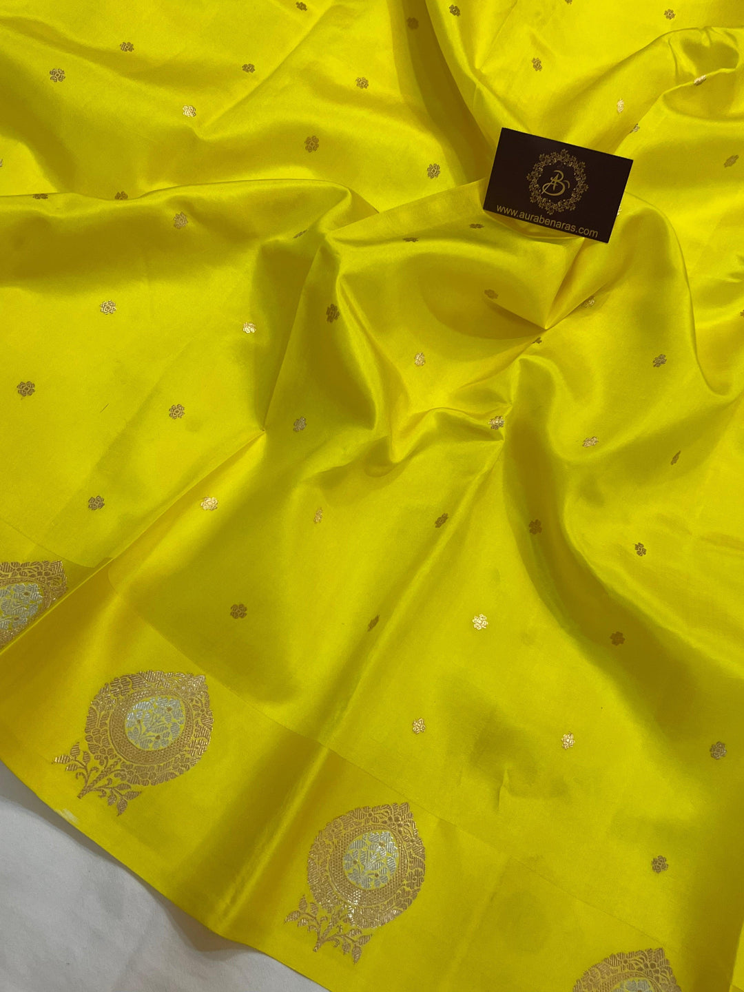 Lemon Yellow Pure Banarasi Handloom Silk Saree - Aura Benaras