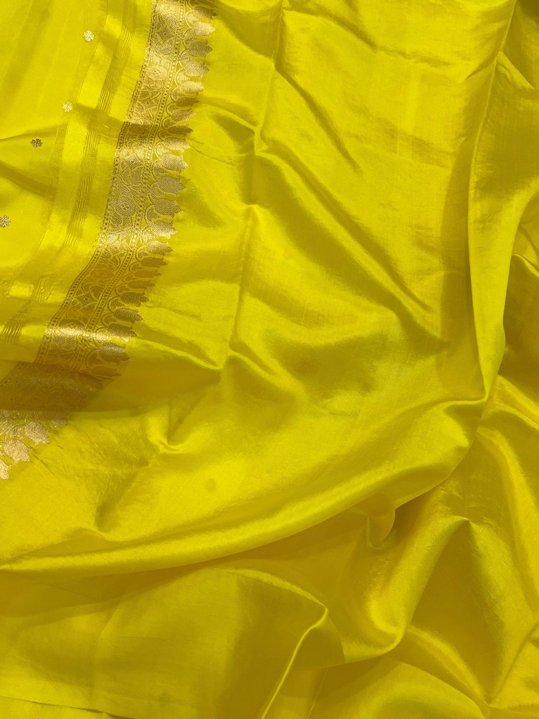 Lemon Yellow Pure Banarasi Handloom Silk Saree - Aura Benaras