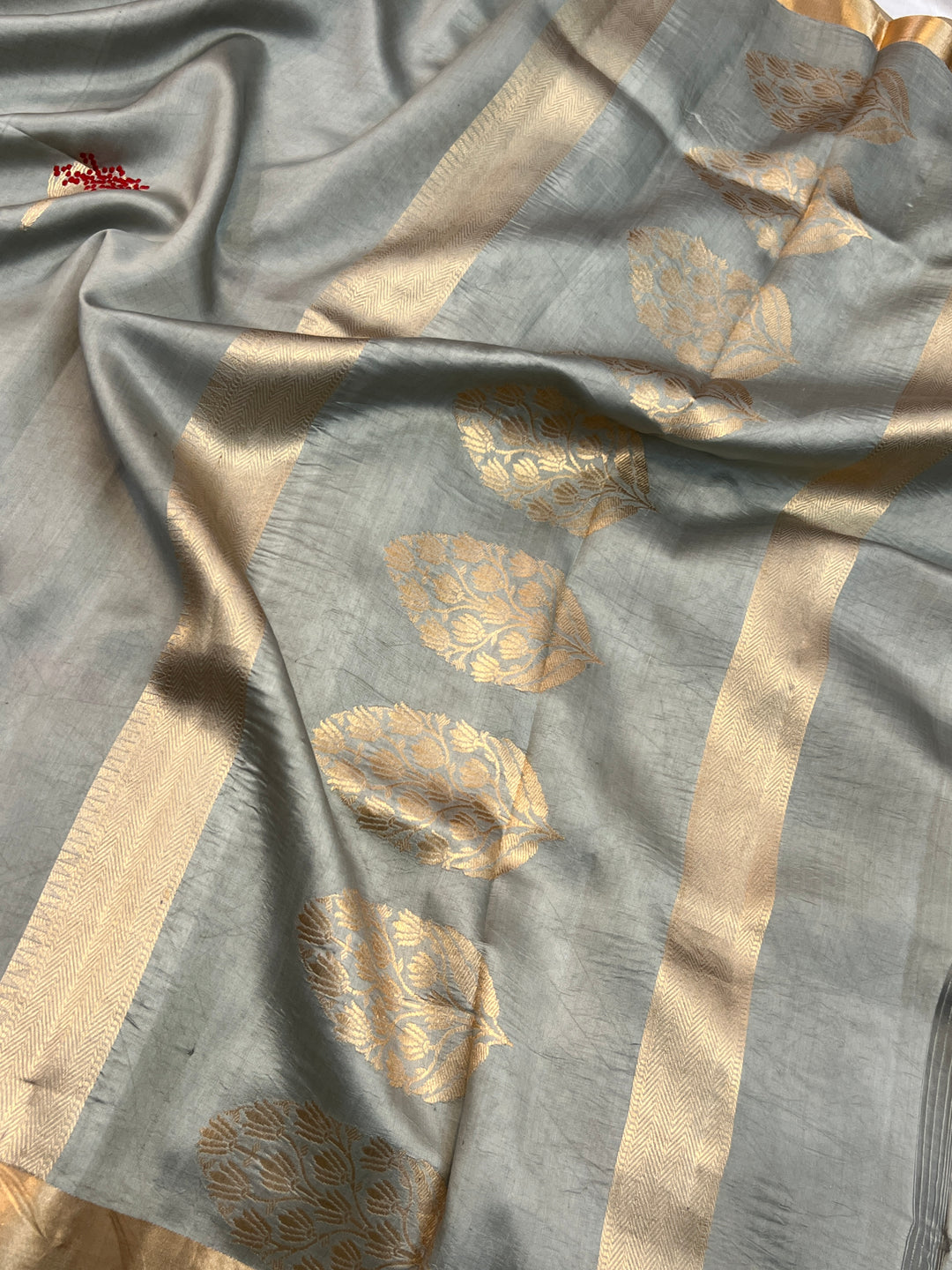 Light Grey Pure Banarasi Handloom Silk Saree
