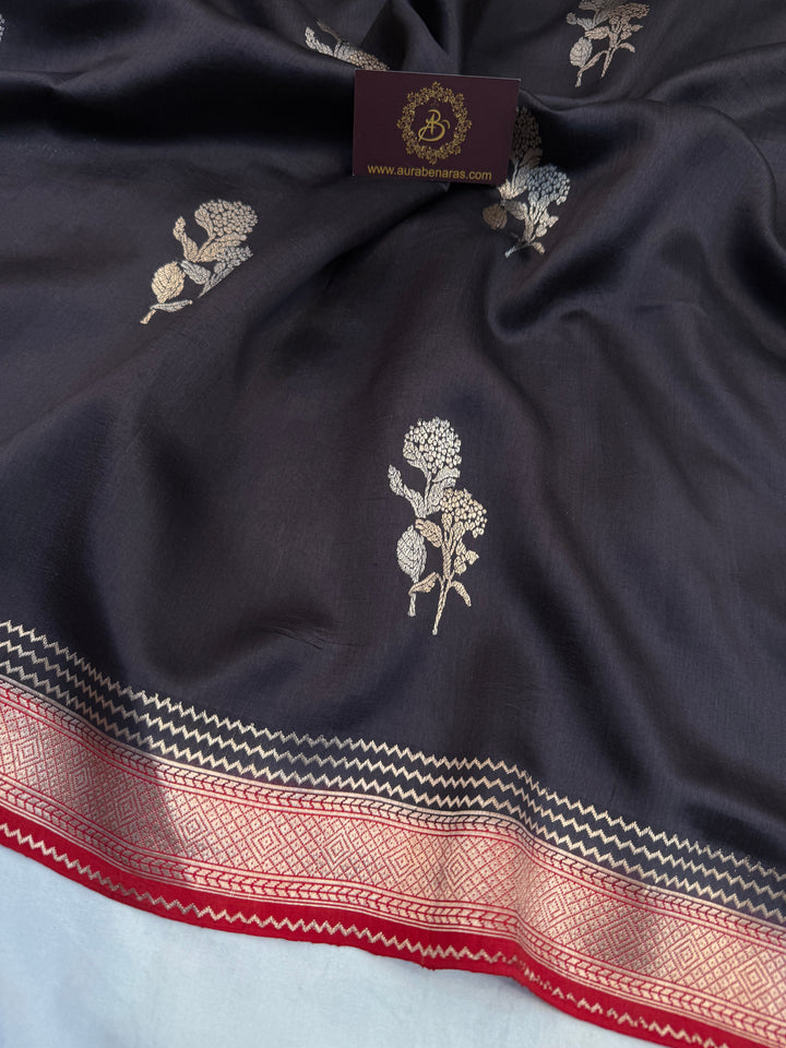 Black Pure Silk Handloom Banarasi Saree - AuraBenaras