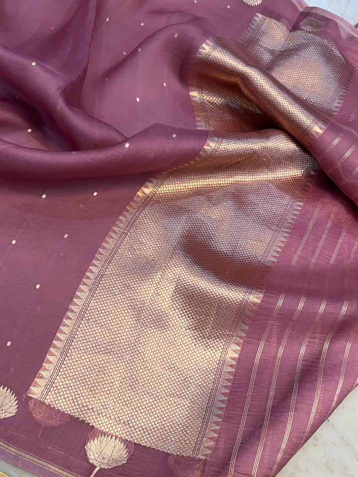 Onion Pure Kora Silk Handloom Banarasi Saree - AuraBenaras
