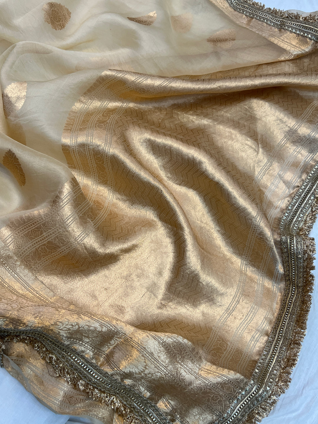 Cream Pure Kora Silk Handloom Banarasi Saree with kadhwa motifs