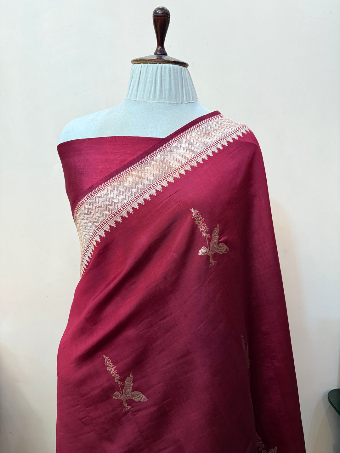 Maroon Pure Banarasi Silk Saree with Kadhwa Meenakari Motifs