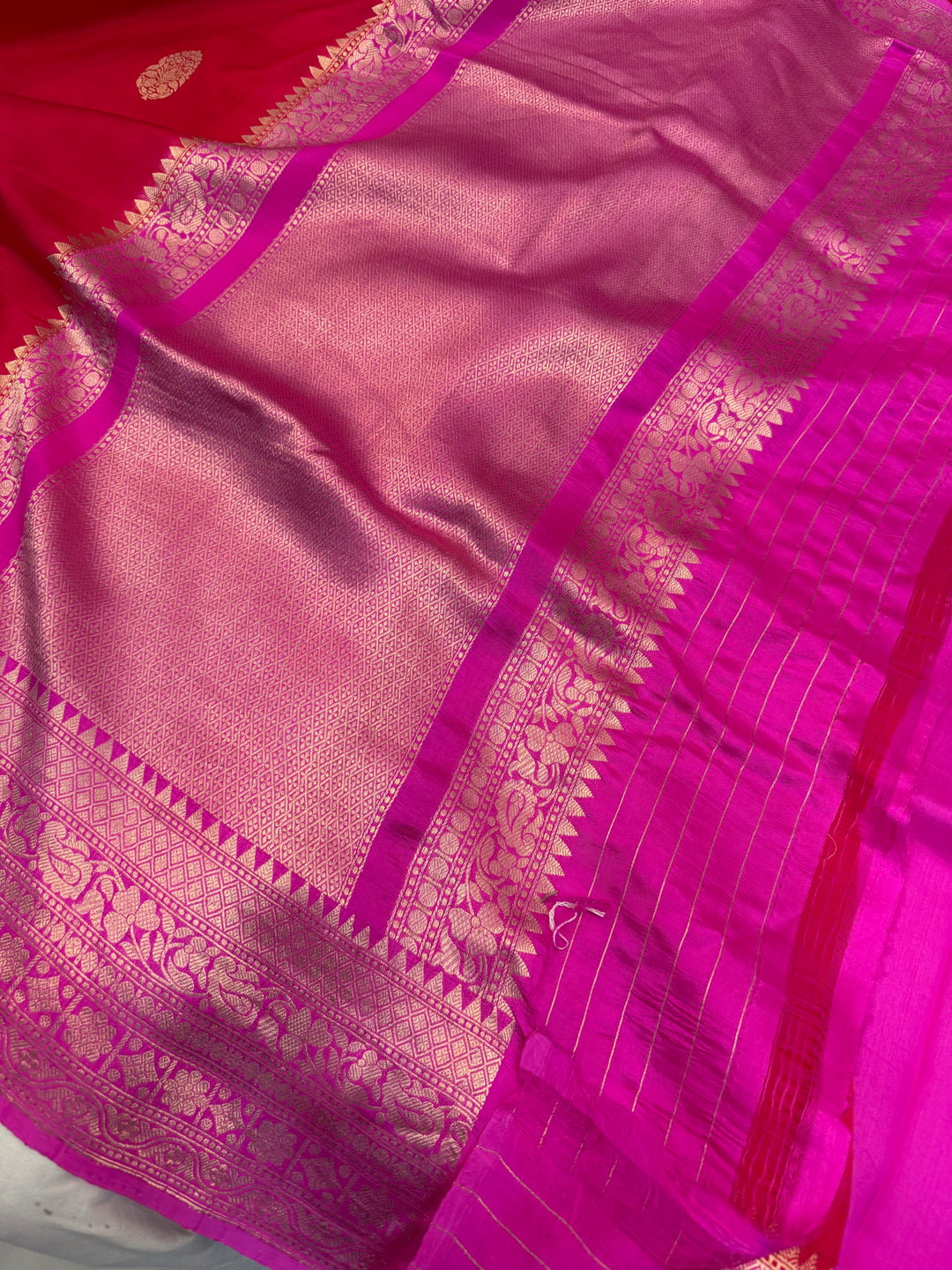 Red Pure Silk Banarasi Saree with Kadwa Motif & Zari Work