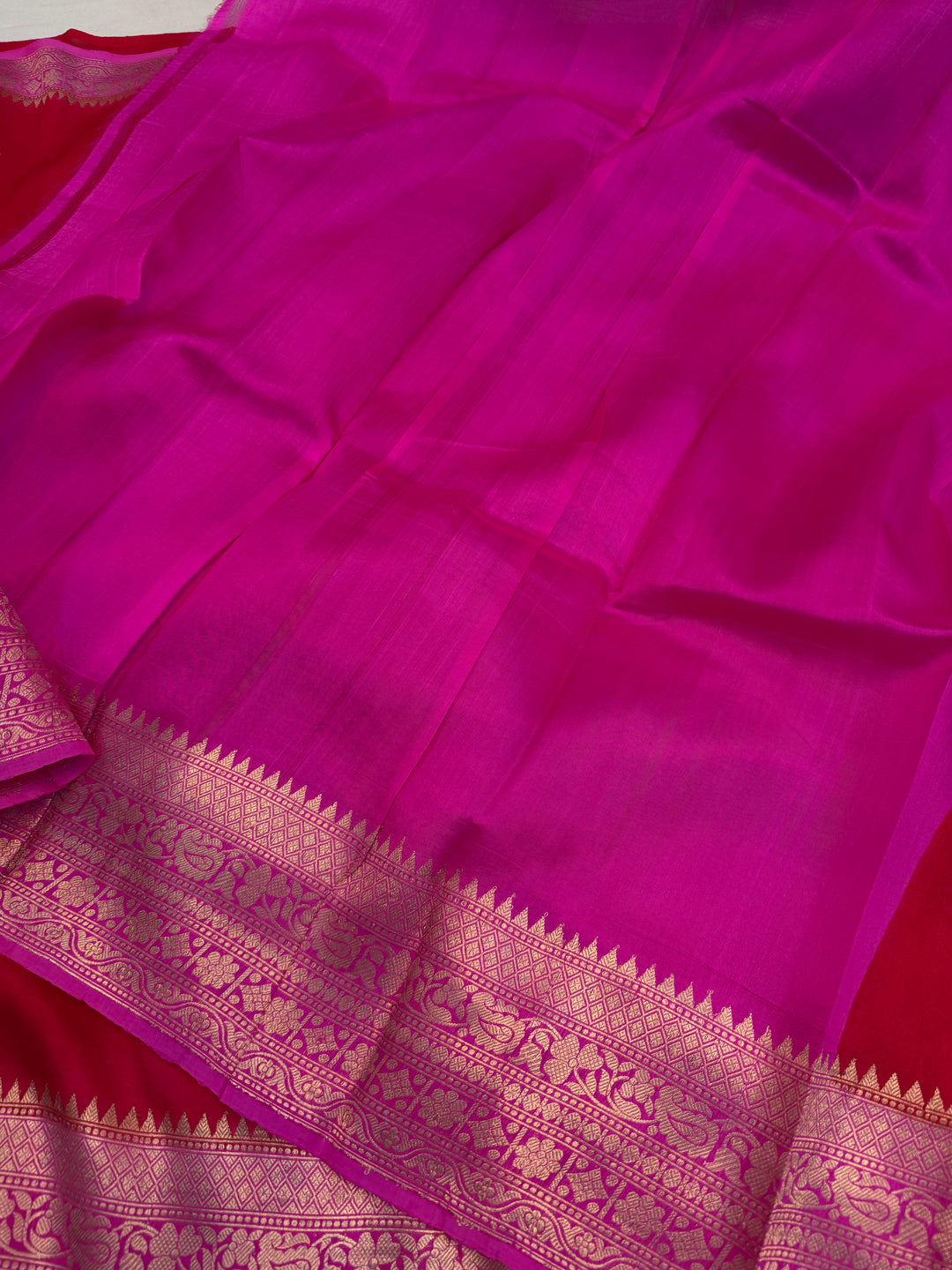 Red Pure Silk Banarasi Saree with Kadwa Motif & Zari Work