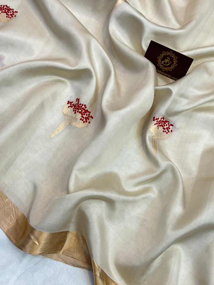 Cream Pure Banarasi Handloom Silk Saree