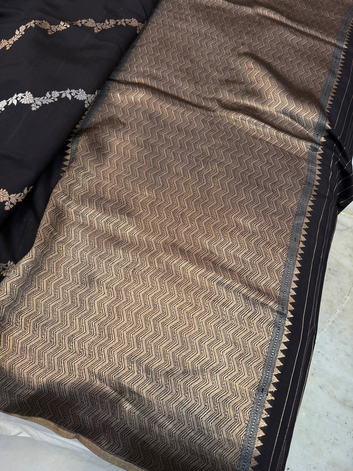 Black Pure Chiniya Silk Handloom Banarasi Saree