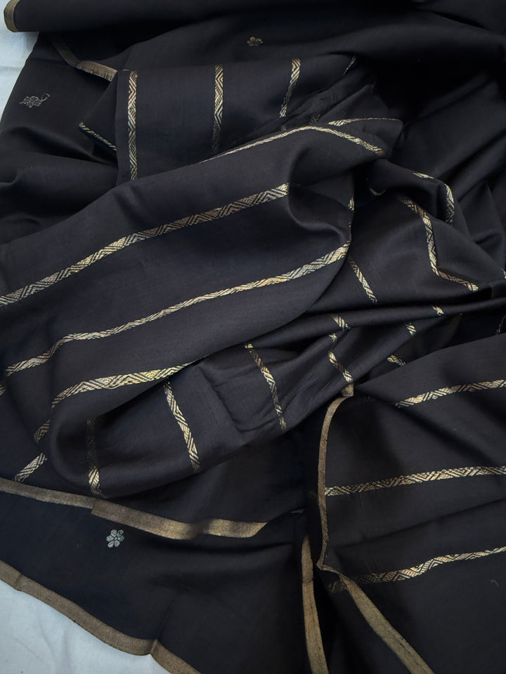 Black Pure Chiniya Silk Handloom Banarasi Saree