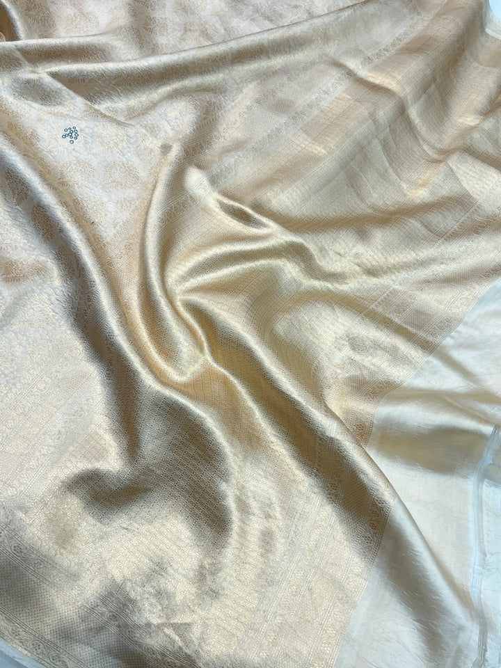 Off White Pure Katan silk Handloom Banarasi Saree