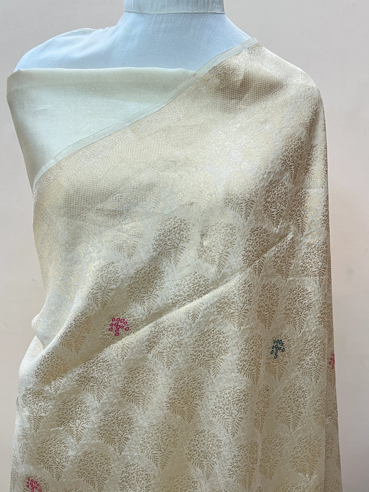 Off White Pure Katan silk Handloom Banarasi Saree