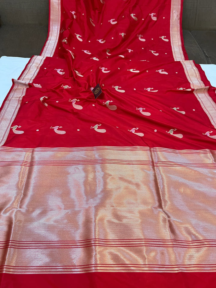 Red Banarasi Handloom Katan Silk Saree | Aura Benaras