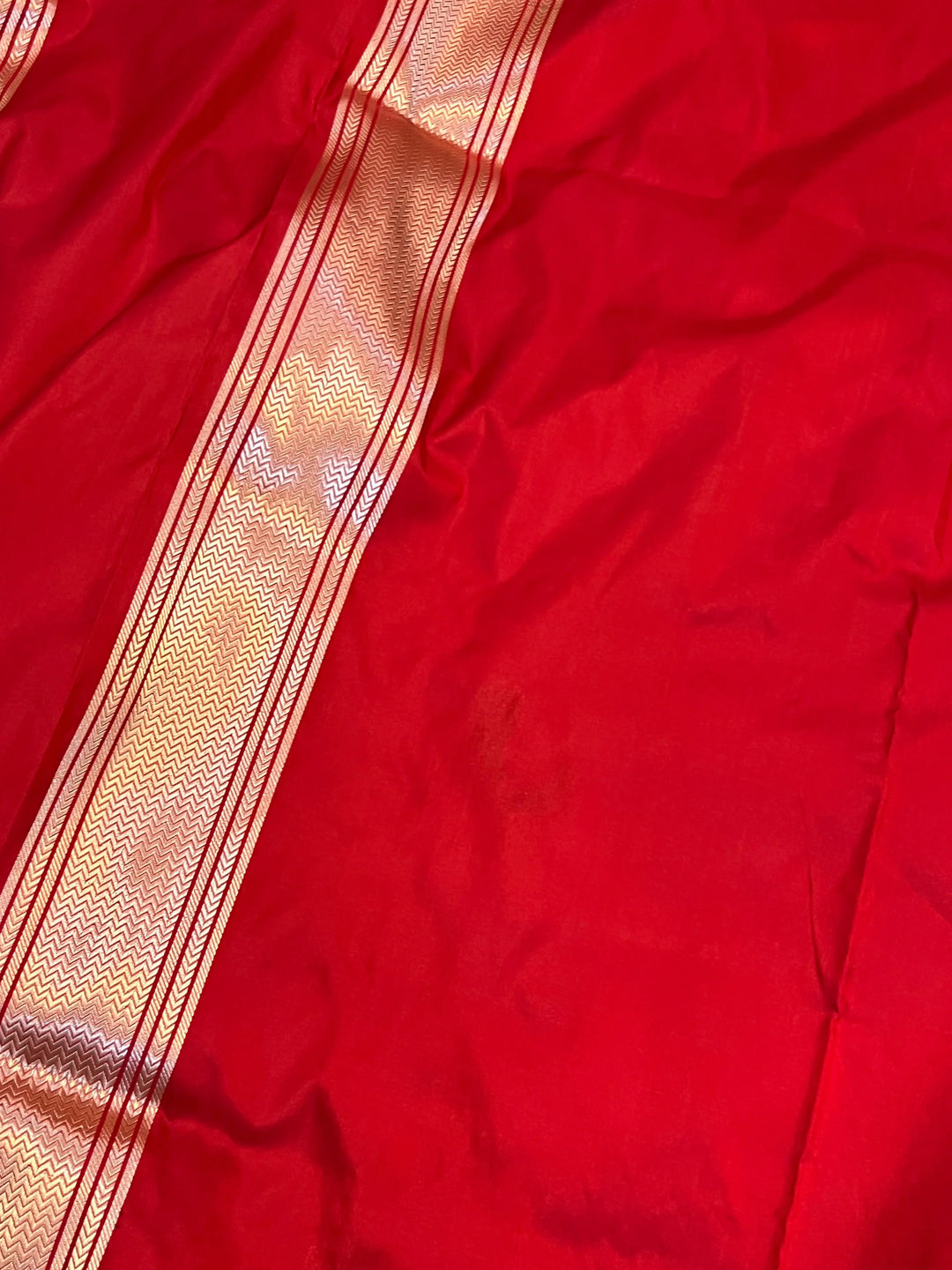 Red Banarasi Handloom Katan Silk Saree | Aura Benaras