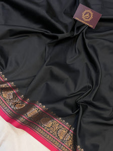 Black Banarasi Handloom Soft SIlk Saree - Aura Benaras