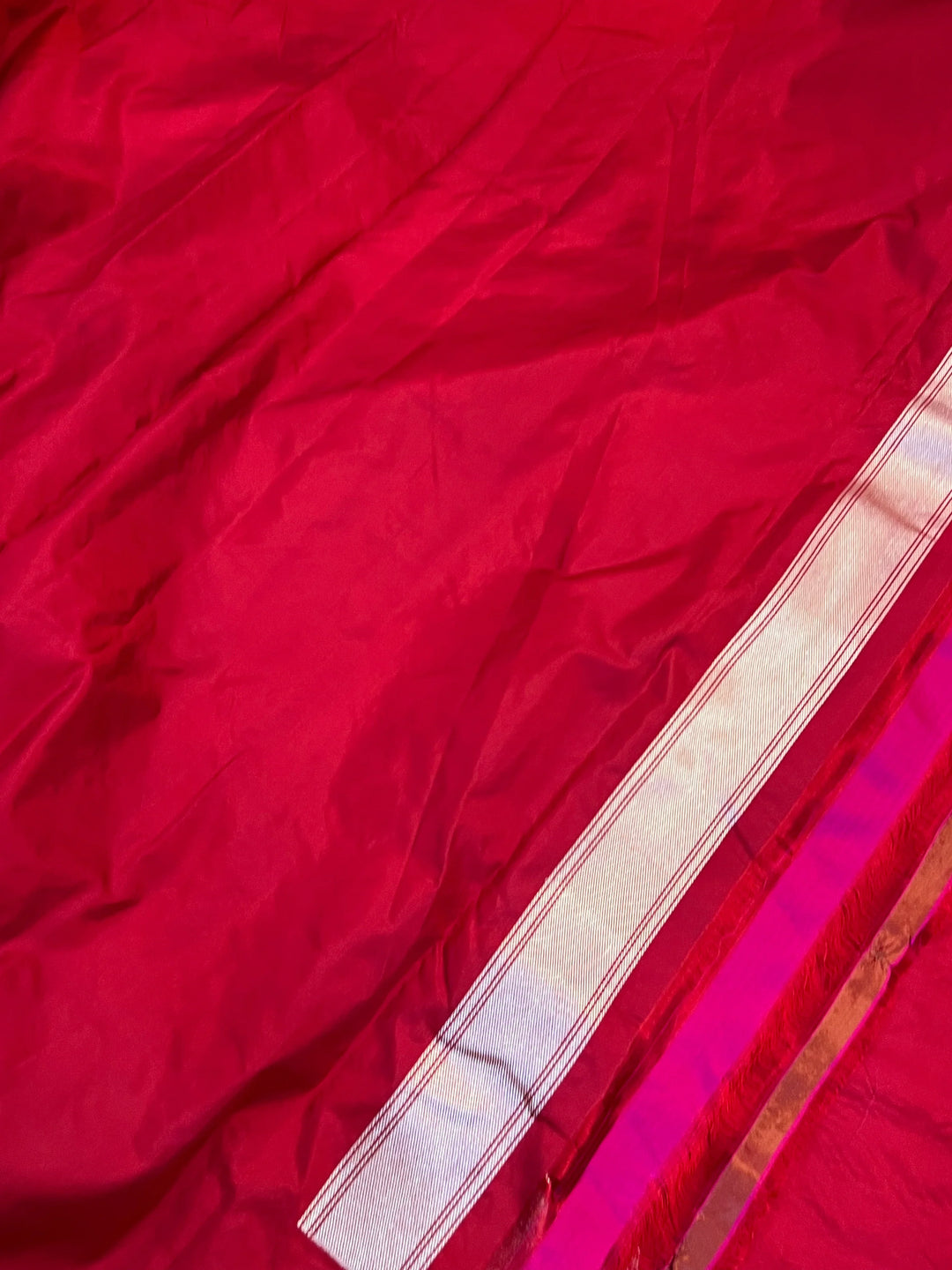 Red Banarasi Handloom Katan Silk Saree - Aura Benaras
