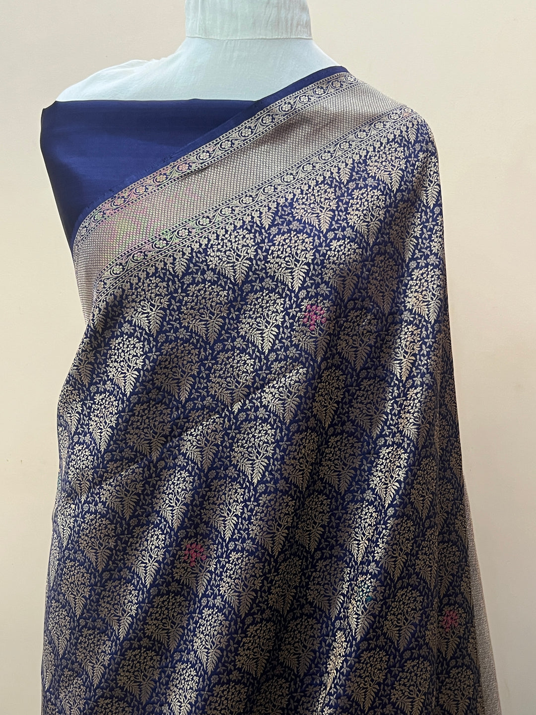 Navy Blue Pure Katan silk Handloom Banarasi Saree