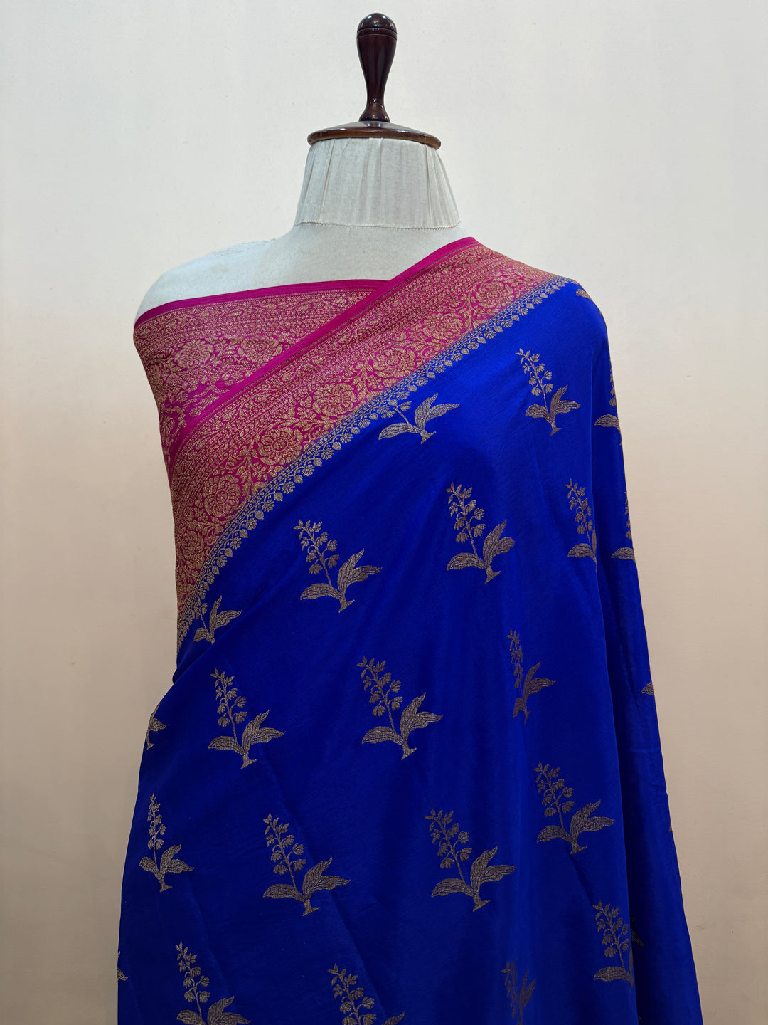 Royal Blue Pure Crepe Silk Handloom Banarasi Saree