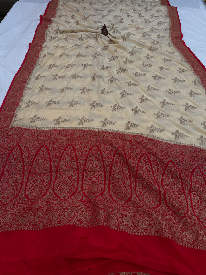 Cream Pure Crepe Silk Handloom Banarasi Saree