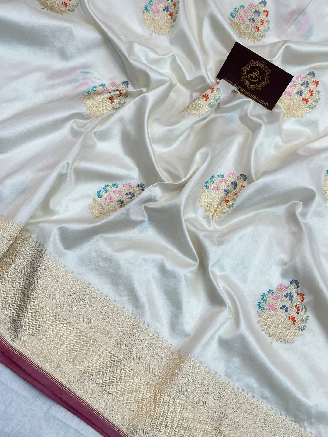 Off White Banarasi Handloom Katan Silk Saree with kadhwa butas