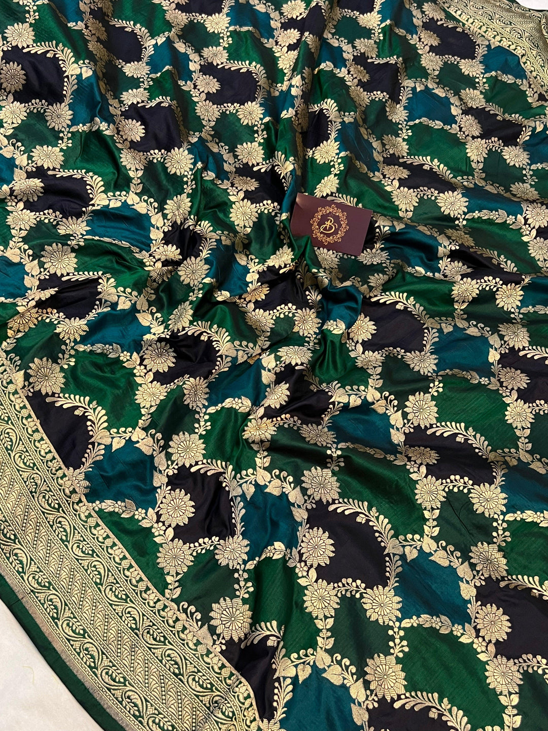 Bottle Green Rangkaat Banarasi Handloom Pure Katan Silk Saree - Aura Benaras