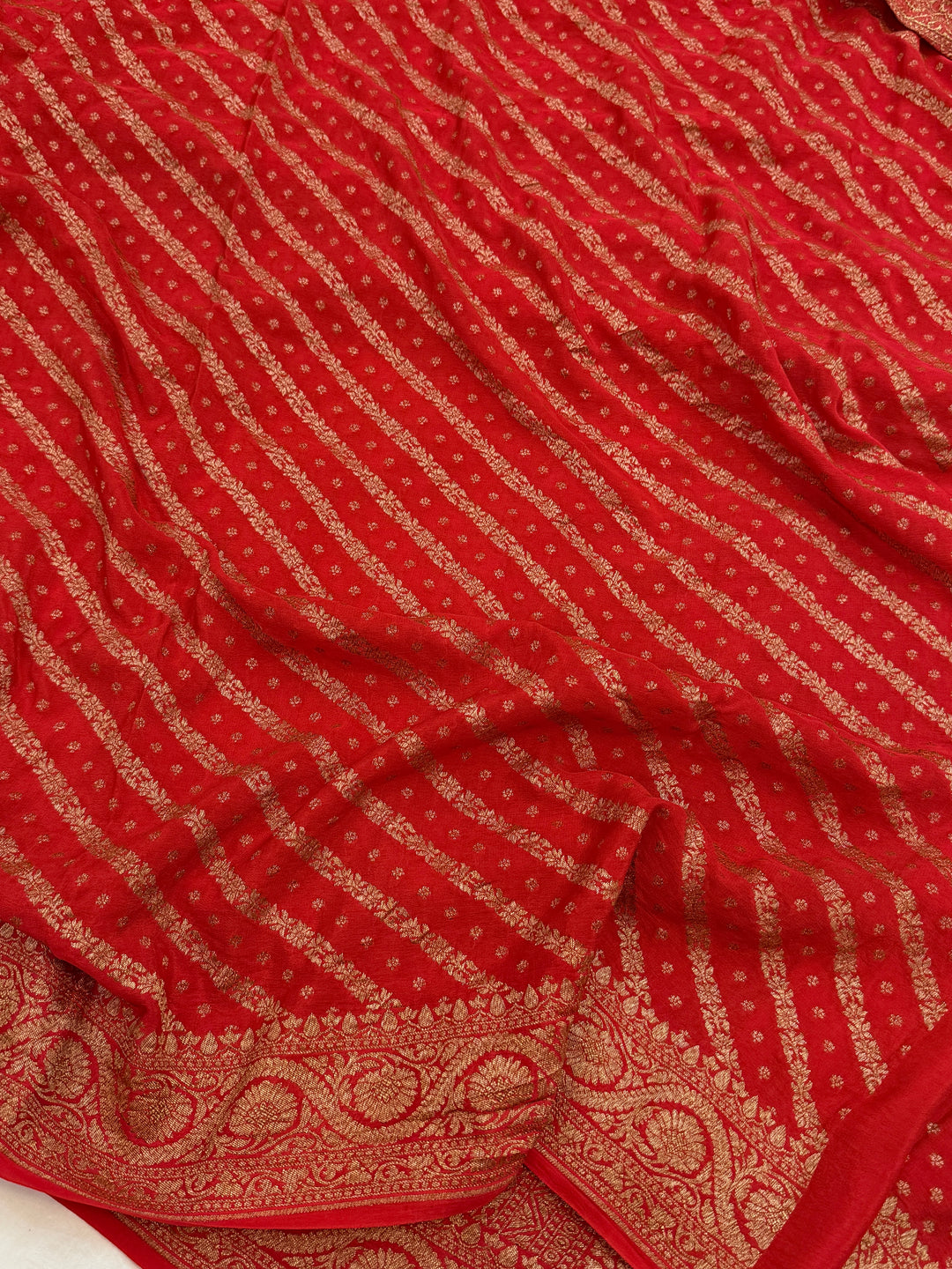 Red Pure Crepe Silk Handloom Banarasi Saree