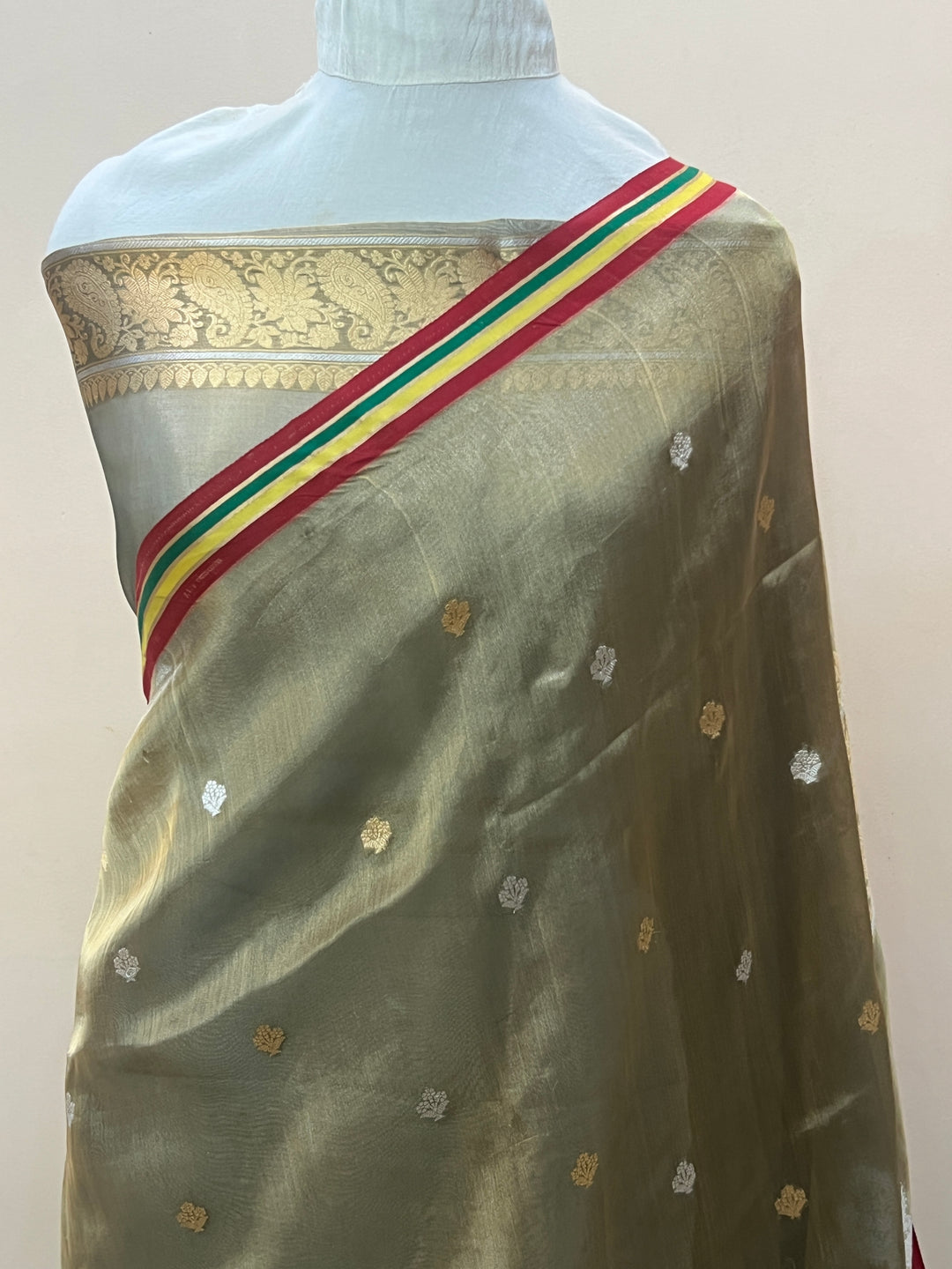 Bottle Green Pure Tissue Silk Handloom Banarasi Saree