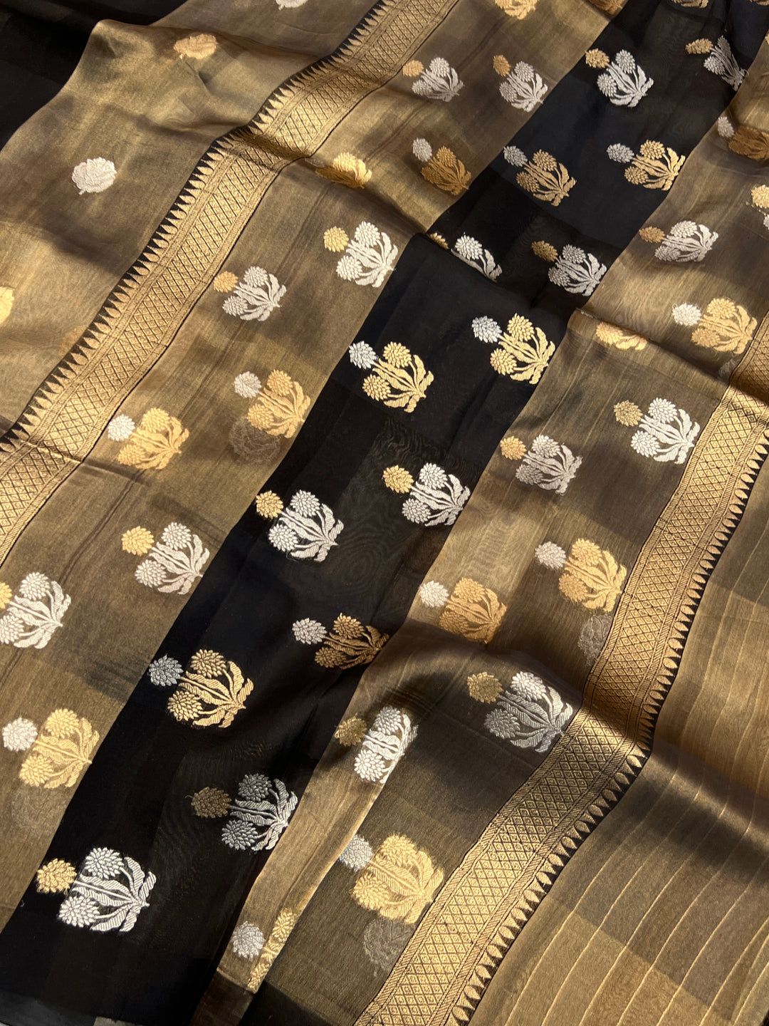 Black Pure Tissue Silk Handloom Banarasi Saree