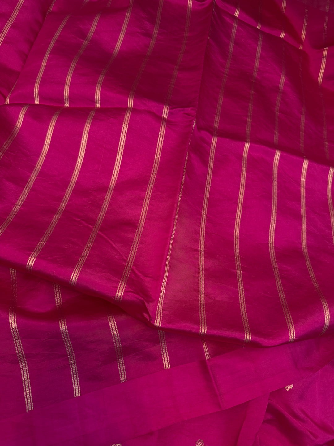 Rani Pink Pure Silk Handloom Banarasi Saree
