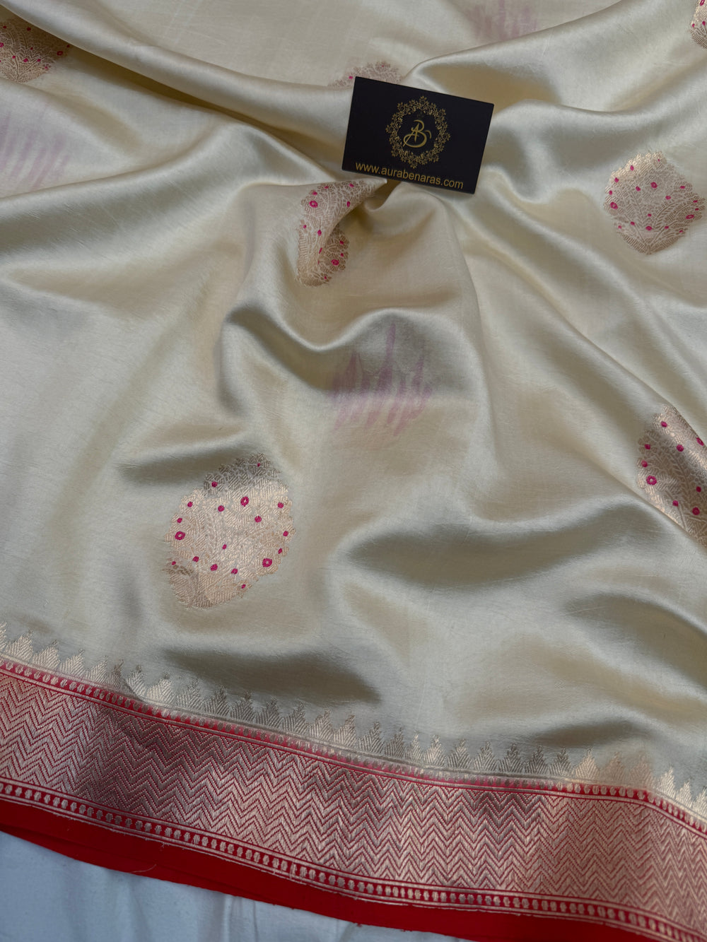Cream Pure Banarasi Handloom Silk Saree