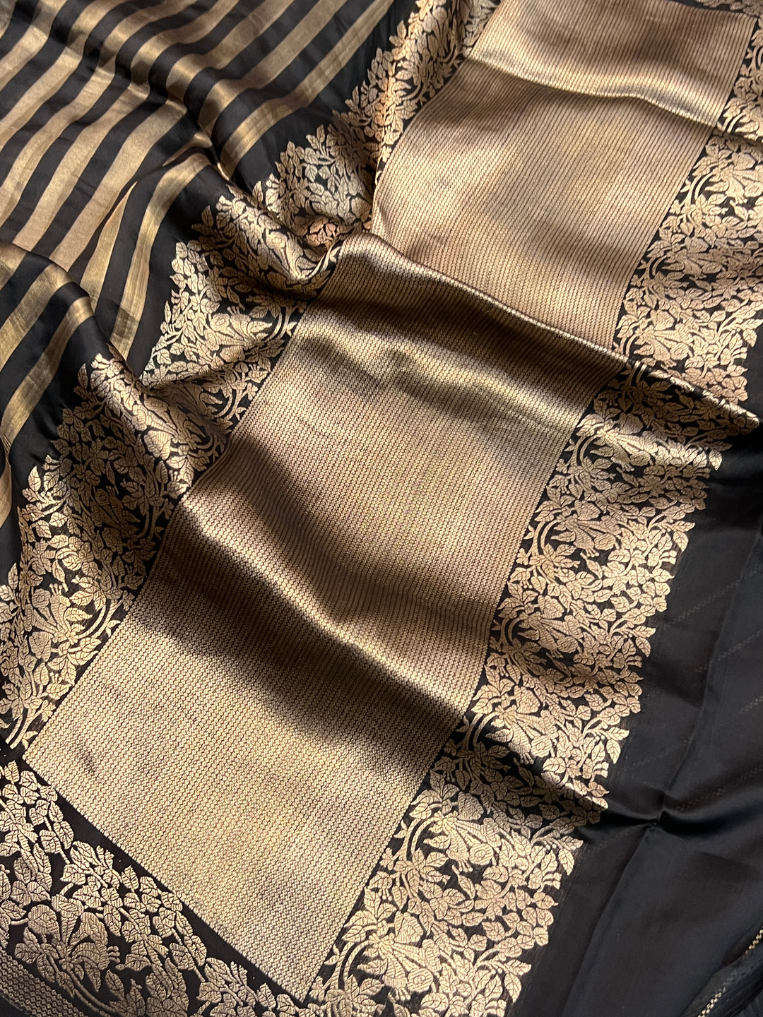 Black Pure Banarasi Handloom Silk Saree