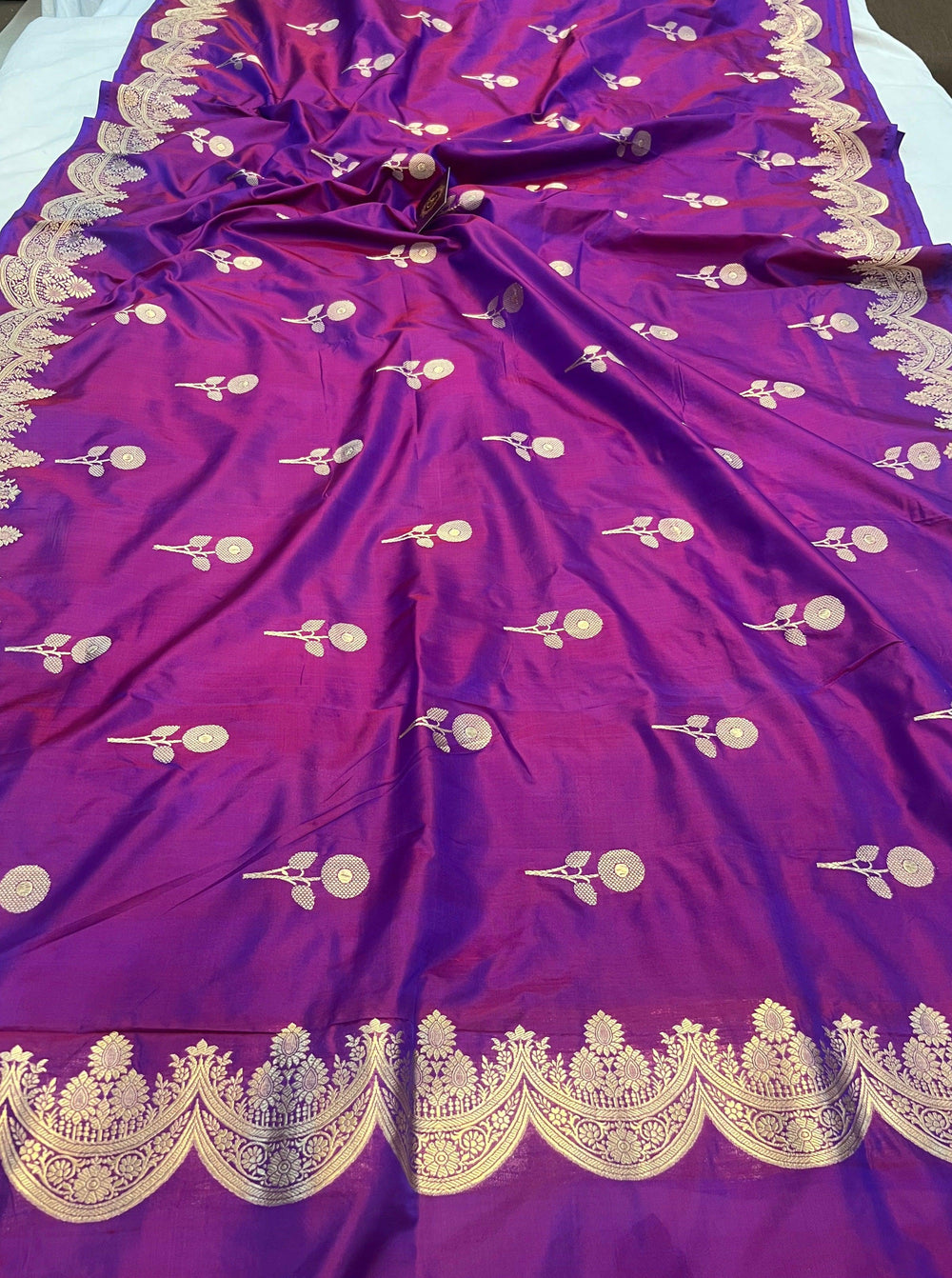 Magenta Banarasi Handloom Katan Silk Saree - Aura Benaras