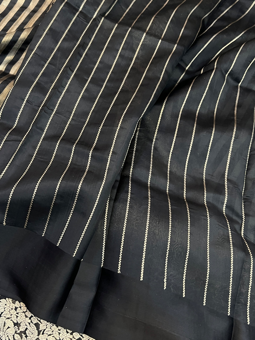 Black Pure Banarasi Handloom Silk Saree
