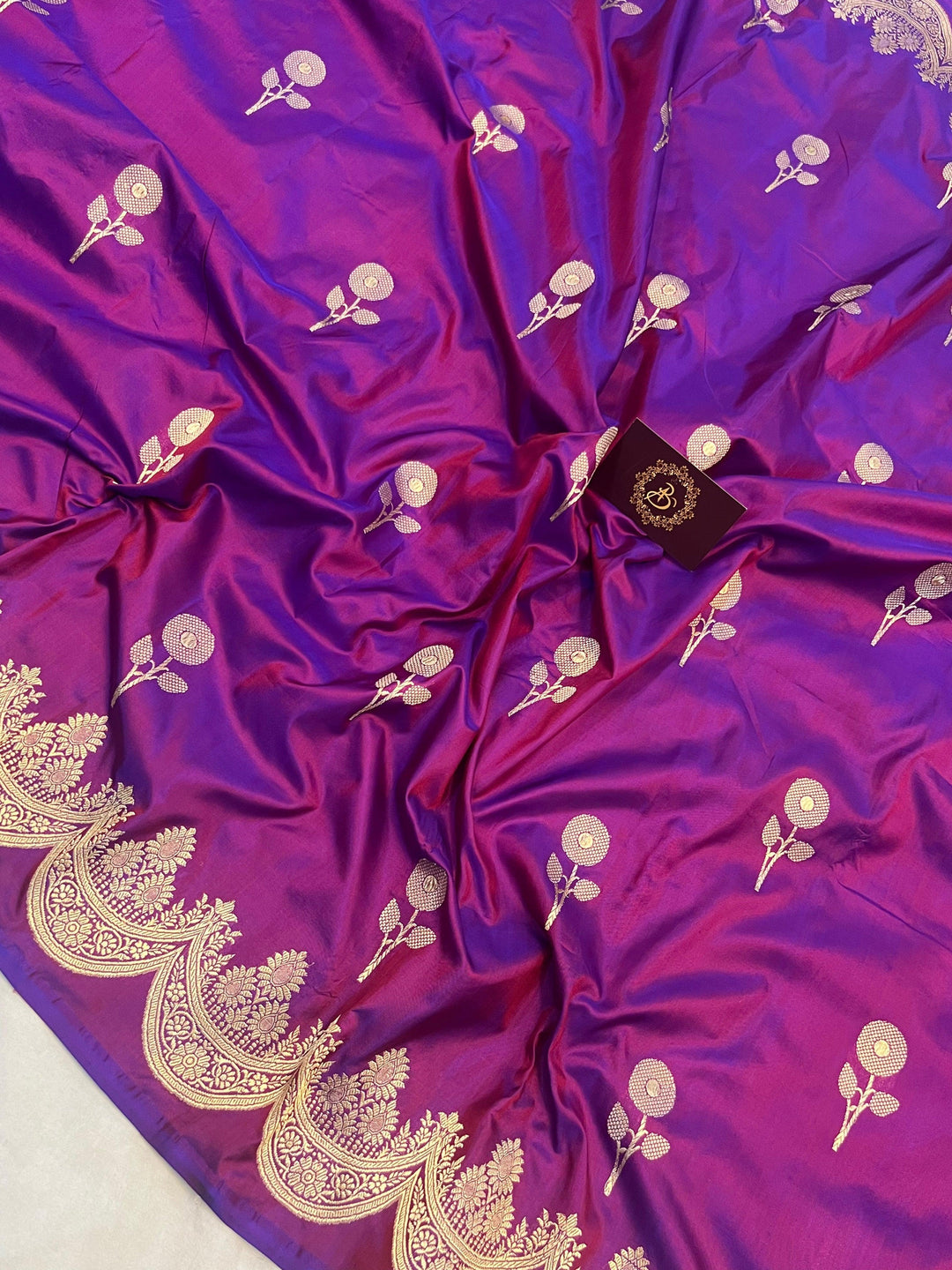 Magenta Banarasi Handloom Katan Silk Saree - Aura Benaras