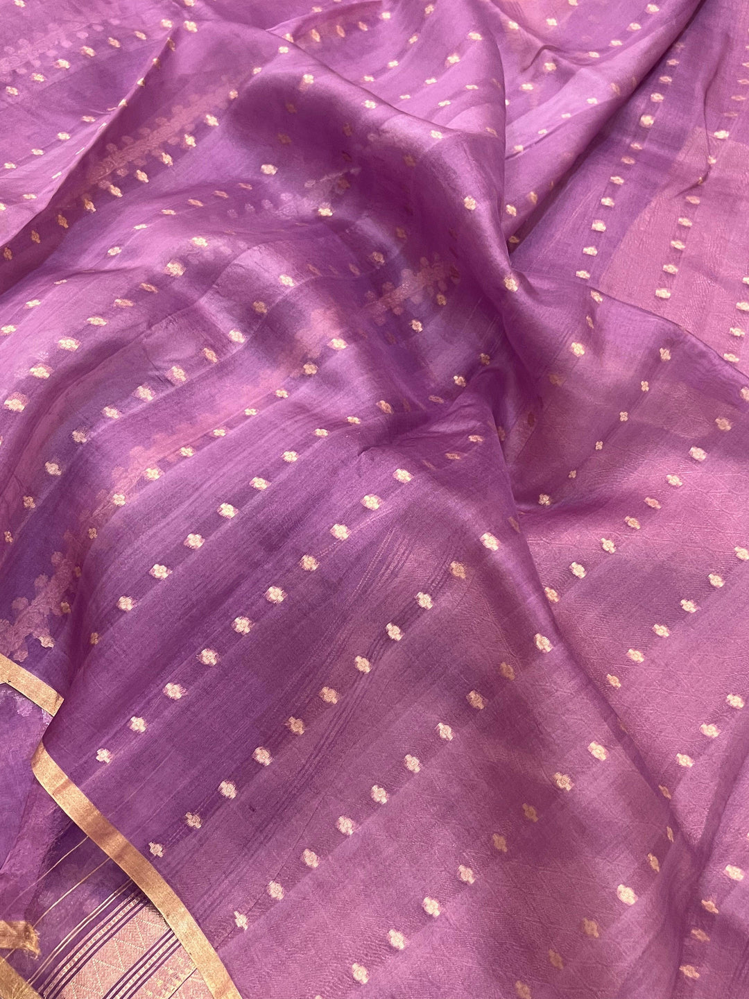 Lavender Banarasi Handloom Kora Silk Saree - Aura Benaras