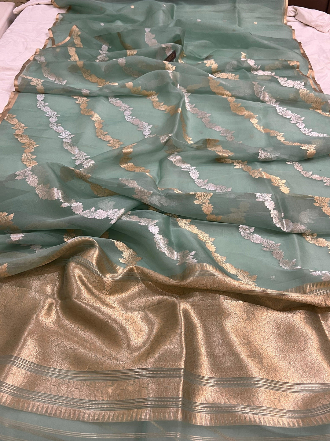 Mint Green Banarasi Handloom Kora Silk Saree - Aura Benaras