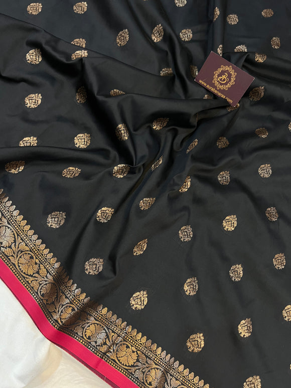 Black Banarasi Handloom Soft Silk Saree - Aura Benaras