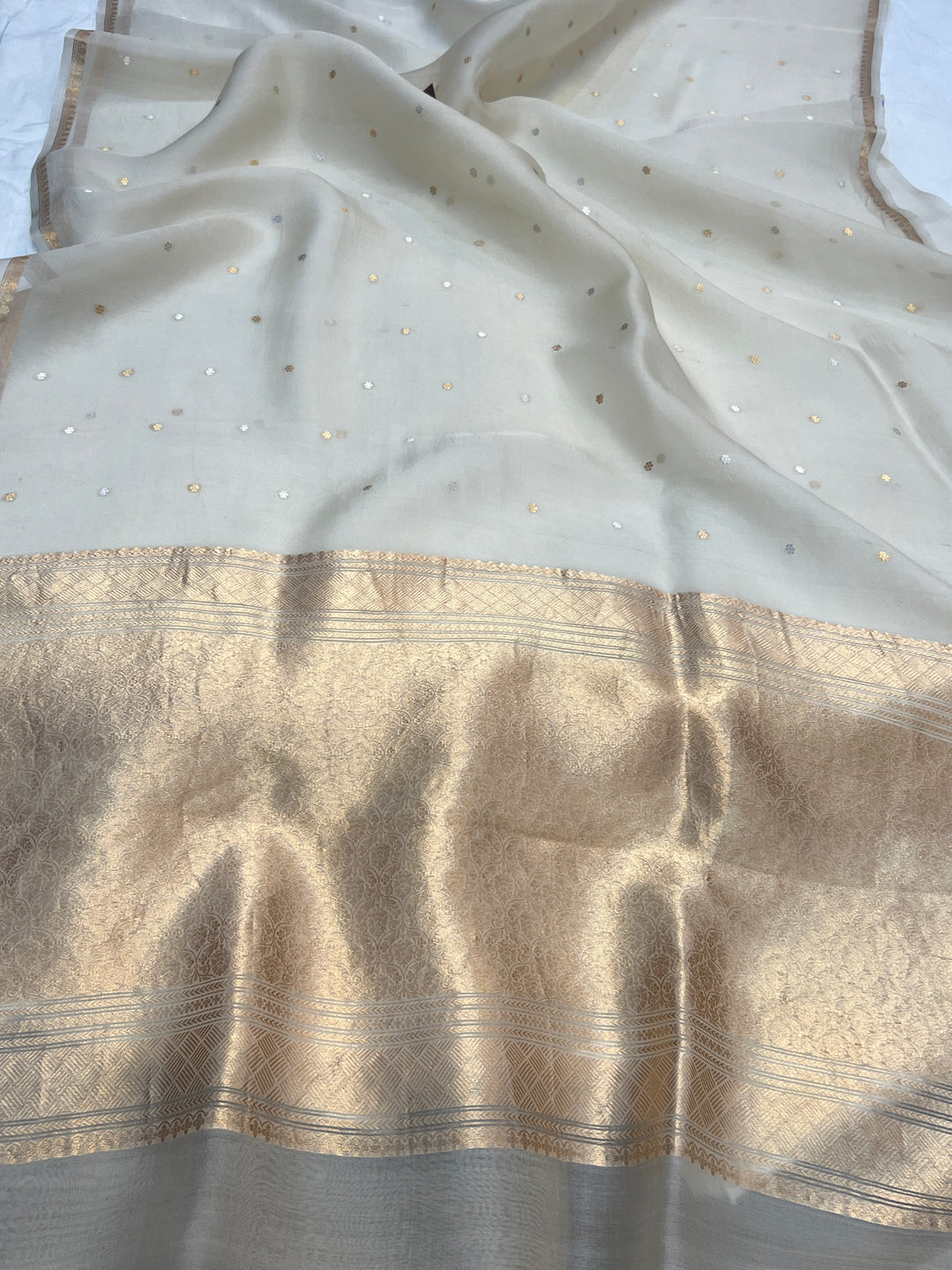 Cream Pure Kora Silk Handloom Banarasi Saree