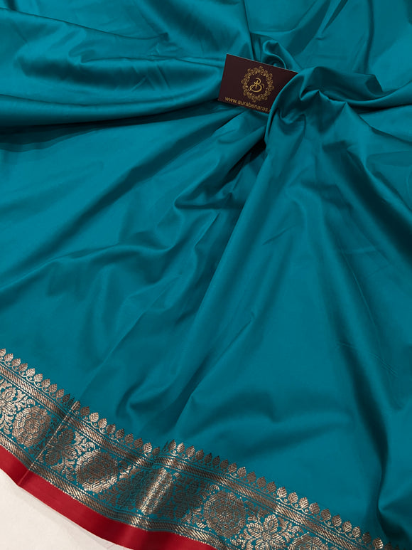 Rama Green Banarasi Handloom Soft SIlk Saree - Aura Benaras