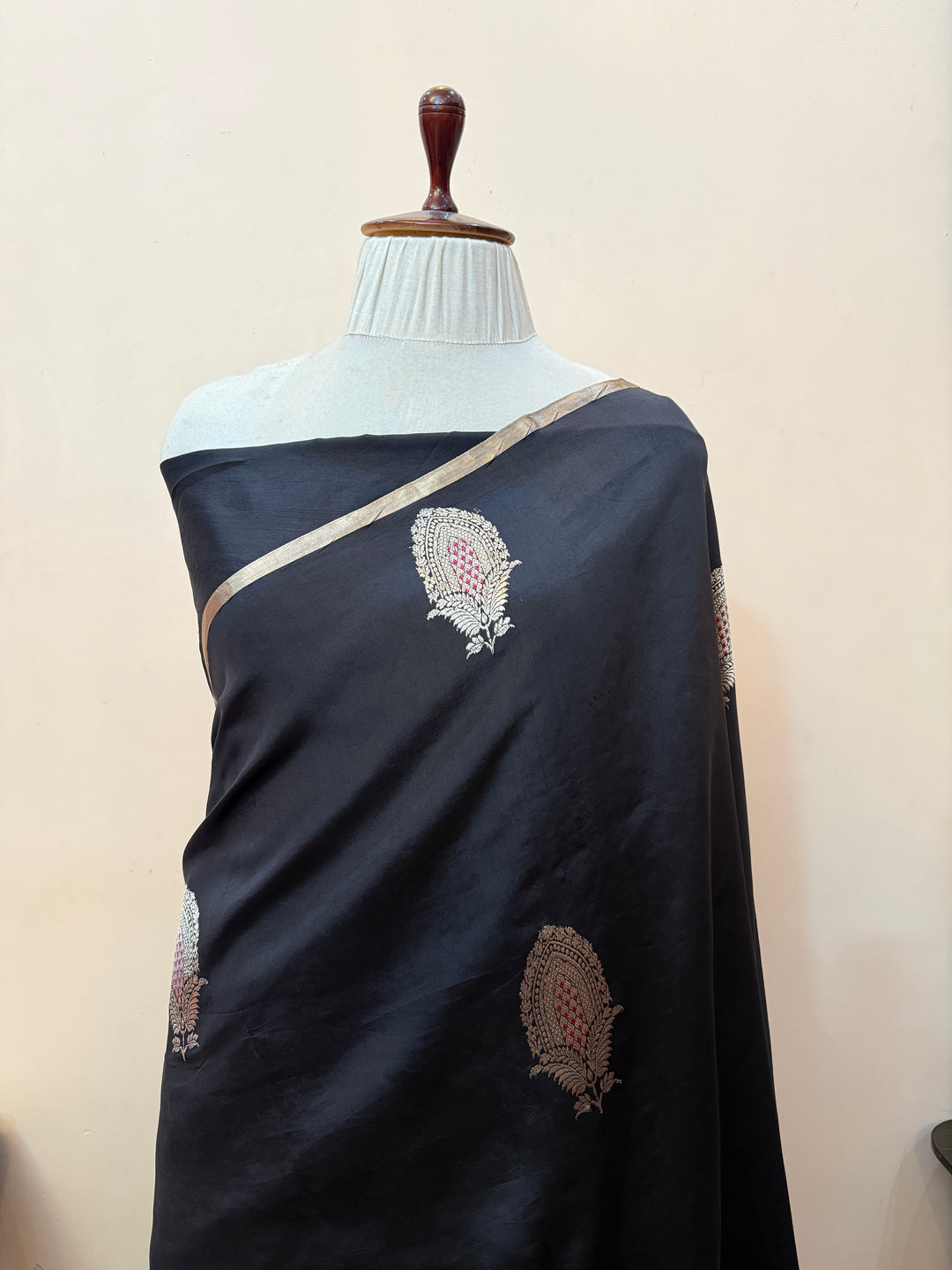 Black Pure Silk Handloom Banarasi Saree