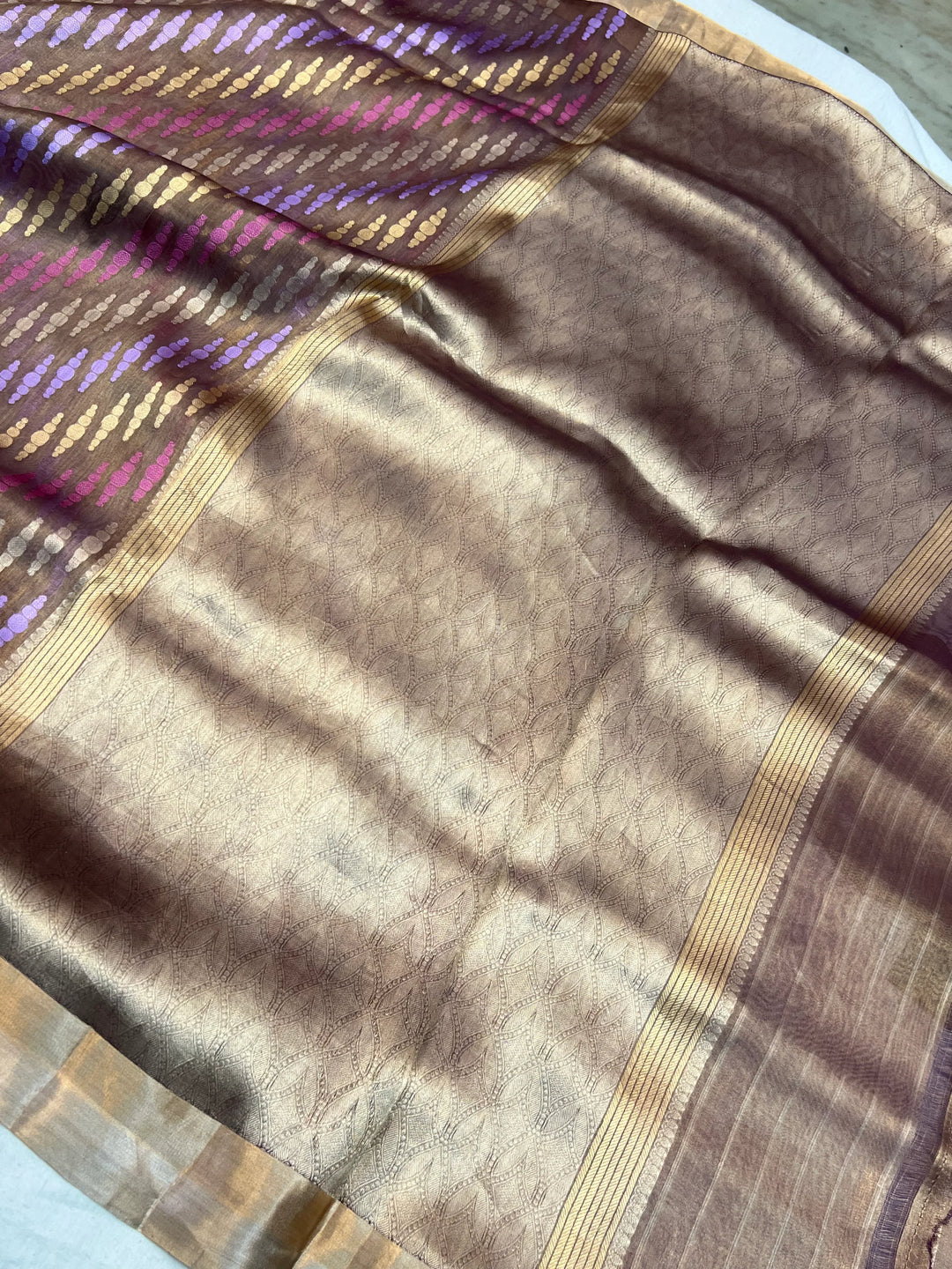 Magenta Pure Tissue Silk Handloom Banarasi Saree with Kadhwa Weave