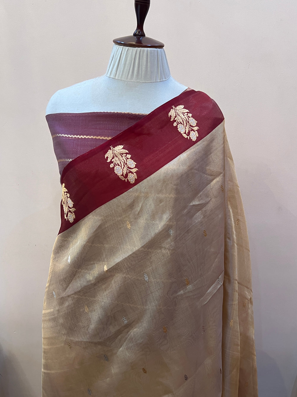 Golden Pure Tissue Silk Handloom Banarasi Saree