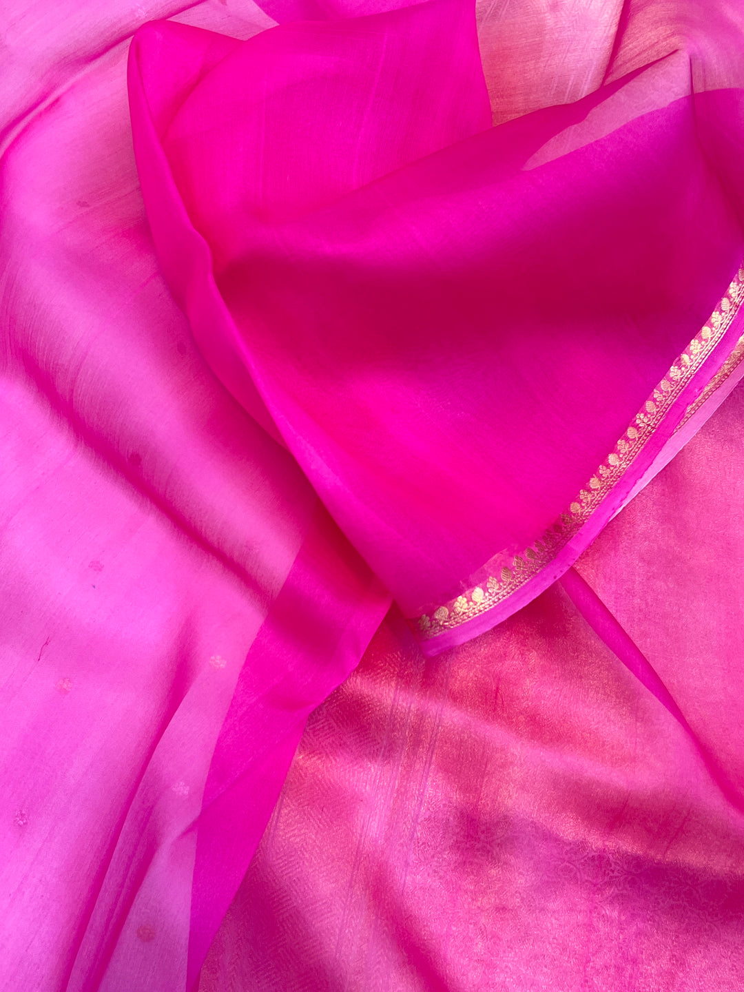 White Pure Kora Silk Handloom Banarasi Saree