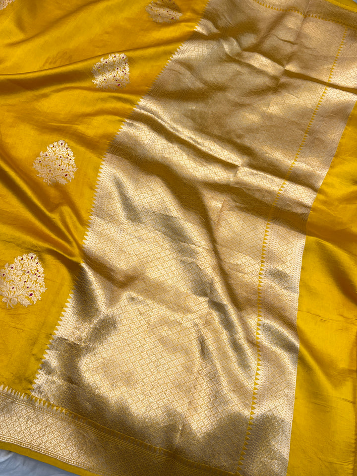 Yellow Pure Silk Handloom Banarasi Saree with Kadhwa meenakari motifs