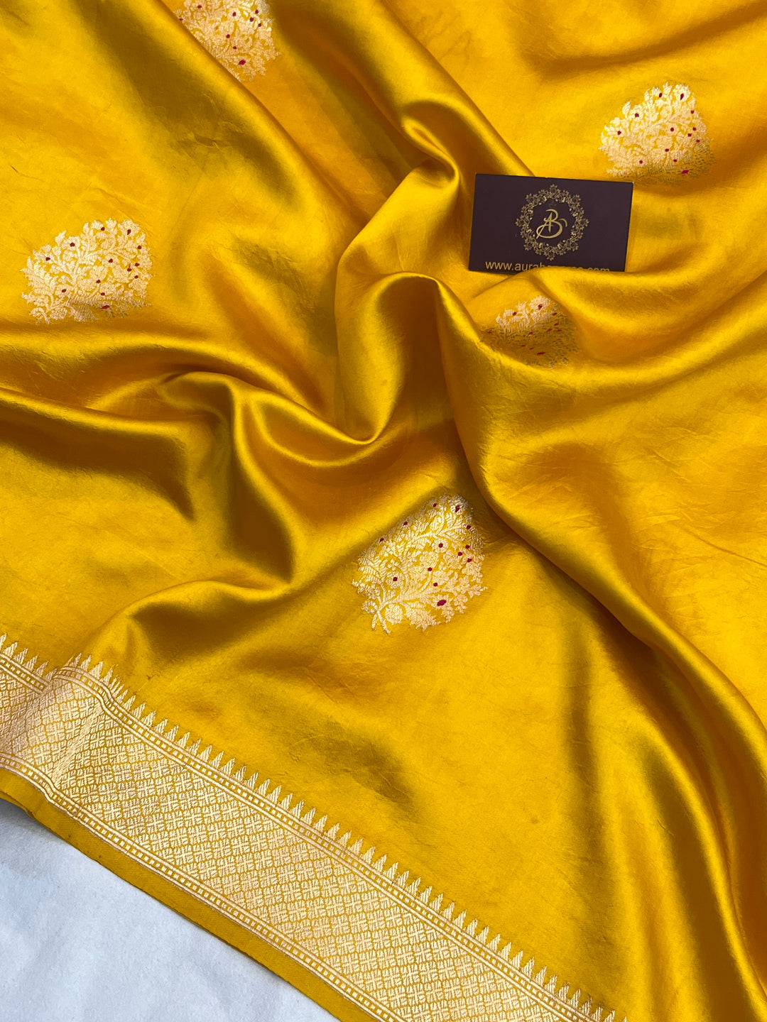Yellow Pure Silk Handloom Banarasi Saree with Kadhwa meenakari motifs