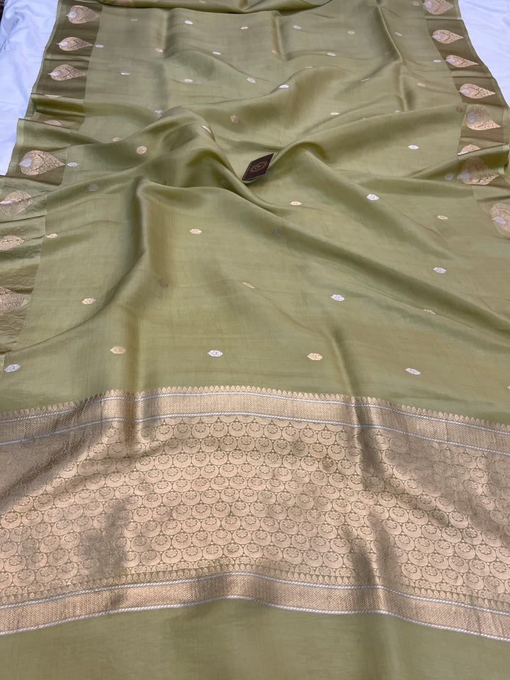 Pastel Olive Green Pure Katan Organza Silk Handloom Banarasi Saree